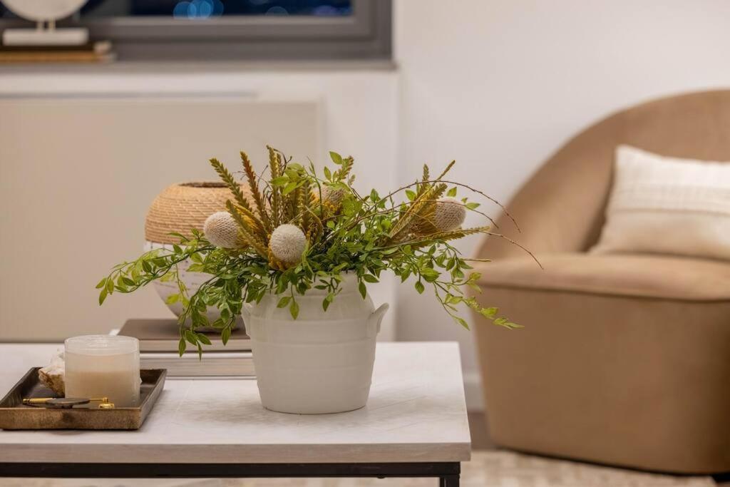 Pangsapuri Designer Apt For 6, City Views, Near Times Square! New York